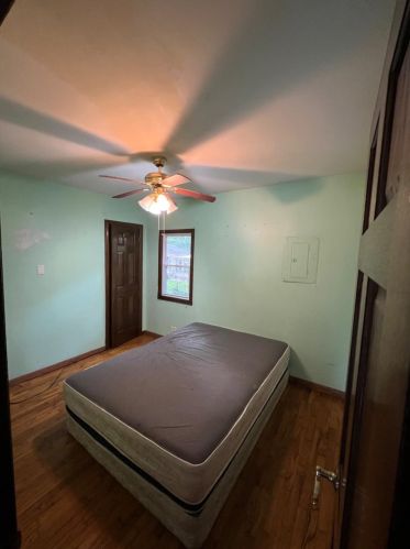 1820 Warren St, Gary IN 46405-1276 exterior