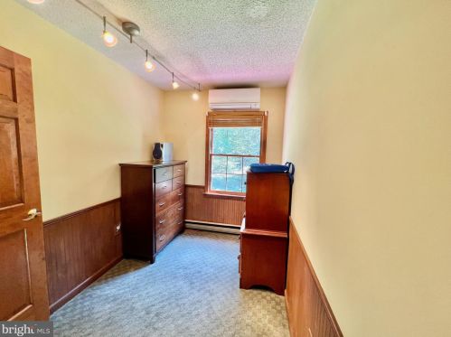 189 Lyle House Rd, Mathias WV  26812 exterior