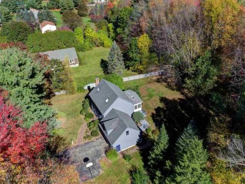 13 Rollins Farm Rd, Stratham, NH 03885-2539