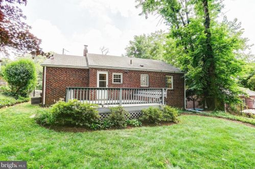 6806 Belford Dr, Silver Spring MD 20912-4841 exterior