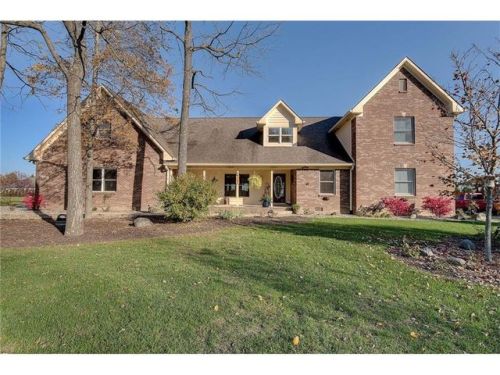 5695 Red Oak Dr, Greenfield IN  46140-8757 exterior