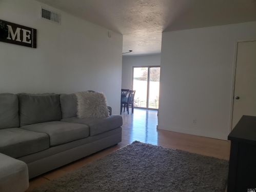 1655 California Dr, Vacaville, CA 95687-6511