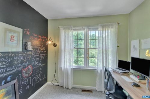 1474 Minor Ridge Ct, Charlottesville VA  22901-1630 exterior