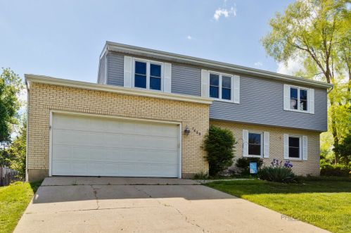 1680 Deer Run Rd, Gurnee, IL 60031-4302