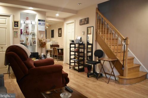 6024 10th St, Philadelphia PA 19147-1917 exterior