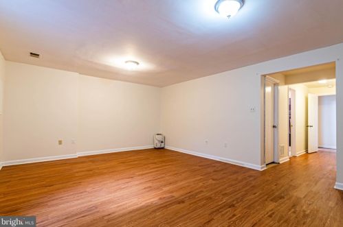 5 Casino Ct, Silver Spring MD 20906-5953 exterior