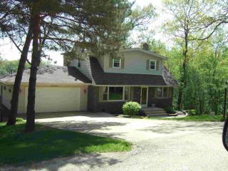 39445 Channel View Dr, Antioch, IL 60002-8143