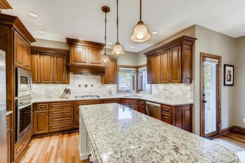 3826 Bridgewater Dr, Saint Paul MN  55123-2528 exterior
