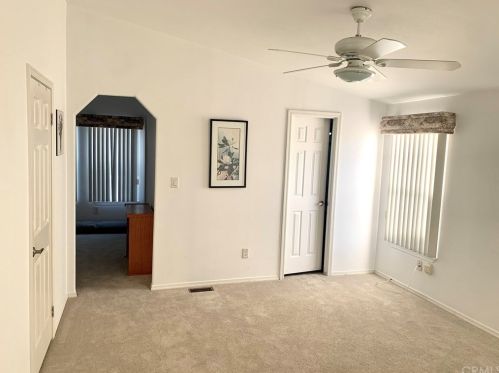 210 Albatross Ln, Santa Ana, CA 92708-5803