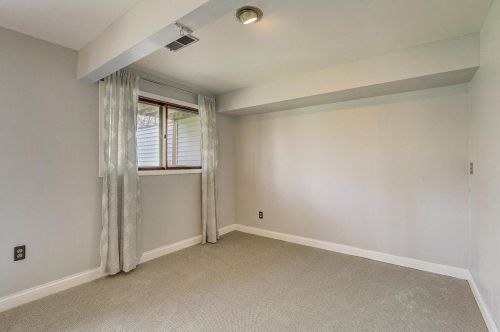 1681 Hickory Hill Dr, Saint Paul MN  55122-2527 exterior