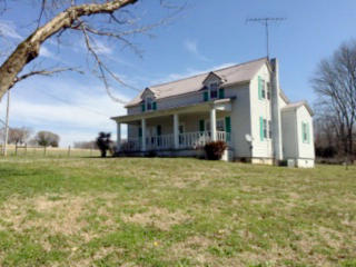 6999 Old Kentucky Rd, Ravenscroft, TN 38583-5831