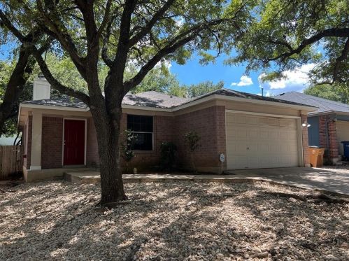 901 Calico Dr, Austin TX  78748-6493 exterior