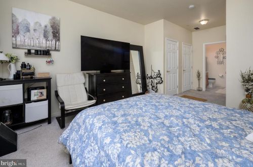 31 Kyle Way, Trenton NJ 08628-2525 exterior