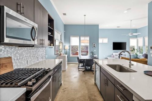 3100 Aldwyche Dr, Austin TX  78704 exterior