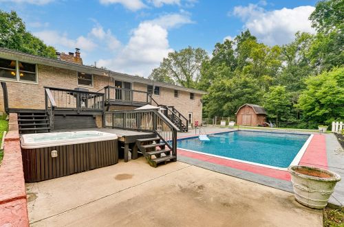 4109 Derr Rd, Springfield OH  45503-1439 exterior