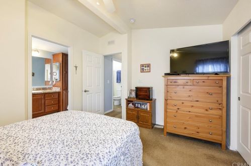 45 Maple Via, Anaheim CA  92801-1036 exterior