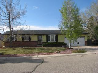 3083 Laredo Cir, Aurora, CO 80013-1805