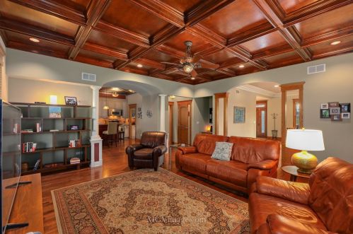 1003 Walter St, Lemont IL  60439-3920 exterior