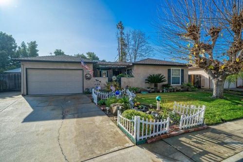 276 Richert Ave, Clovis, CA 93612-5047