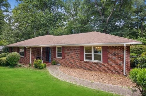377 Hillcrest Dr, Marietta, GA 30064-3435