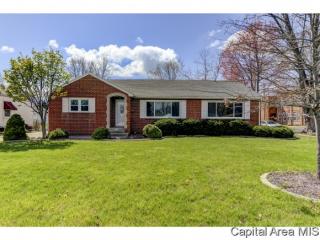 2104 Sangamon Ave, Springfield, IL 62702-1304