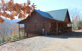 7221 Rocky Mountain Ln, Hiawassee, GA 30546-2857