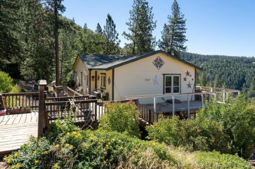 3080 Lawyer Dr, Swansboro Country, CA 95667-7966