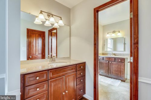 13726 Middlevale Ln, Silver Spring MD 20906-2116 exterior