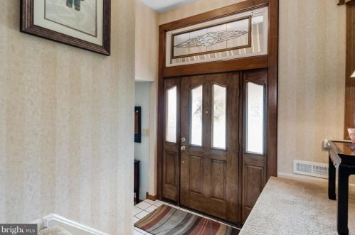63 Longwood Dr, Stratford, NJ 08084-1921