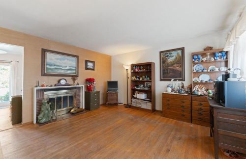 10493 Ambassador Dr, Rancho Cordova, CA 95670-2278