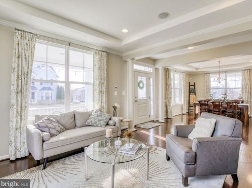 395 Lord Fairfax St, Charles Town WV 25414-2529 exterior