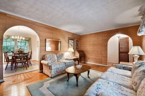 2753 Laurelwood Rd, Atlanta, GA 30360-2060