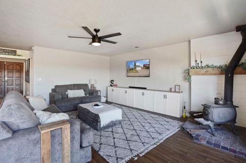 1294 River Bluff Dr, Valley Home CA  95361-2656 exterior