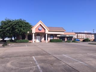 2371 Macarthur Dr, Alexandria LA  71301-4220 exterior