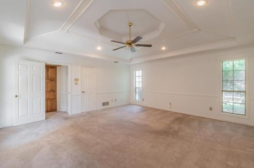 2102 Antibes Dr, Carrollton TX 75006-4327 exterior