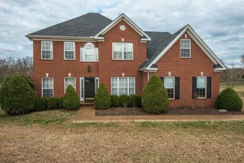 7108 Locksley Ln, Fairview, TN 37062-9109