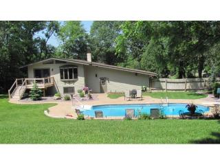 2540 Lancaster Ln, Minneapolis MN  55441-6616 exterior