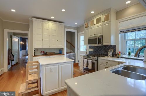 1130 Wheatland Ave, Lancaster PA  17603-2543 exterior