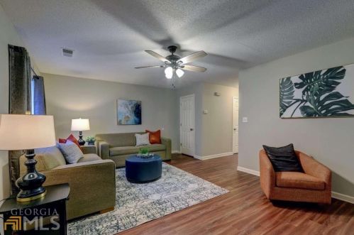 7271 Crestside Dr, Austell, GA 30168-7023