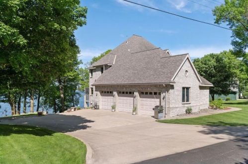 32749 Spunk Tree Ct, Avon, MN 56310-8682