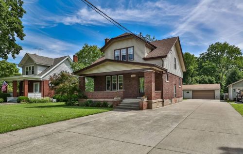 7140 Fernbank Ave, Cincinnati, OH 45233-1010