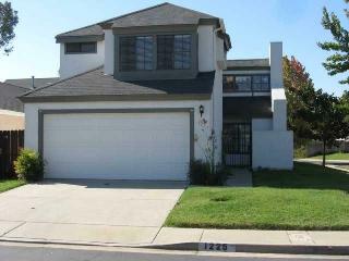 1225 Rembrandt Gln, Escondido, CA 92026-3160