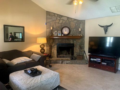 4145 Fox Chase Dr, Loganville, GA 30052-2786