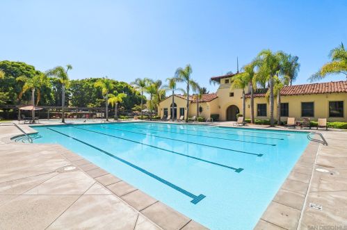 1482 Caminito Sicilia, Chula Vista CA  91915-4142 exterior