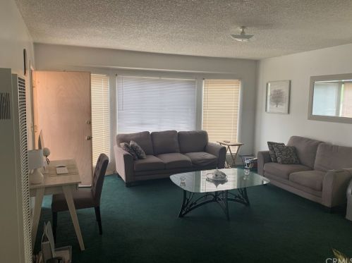 877 Mines Ave, Montebello, CA 90640-5521