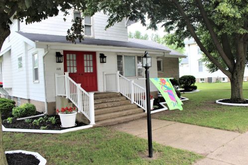 108 Walnut St, Roberts, IL 60962-7000