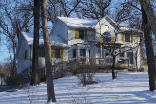 2232 Pine Bluff Dr, Nelson, IL 61021-9035