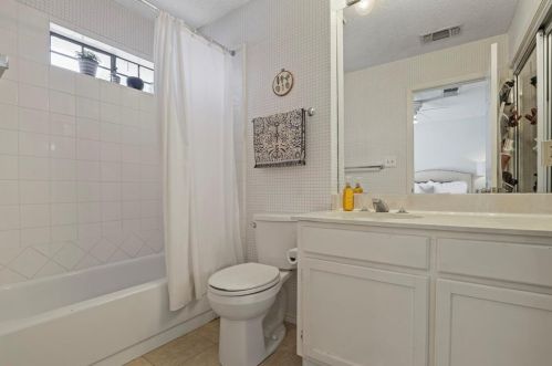 2312 Kenley St, Fort Worth TX  76107-4938 exterior