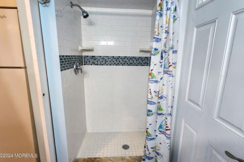 31 Crane Way, Lavallette NJ 08735-1306 exterior