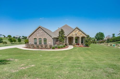 10516 Los Rios Dr, Fort Worth, TX 76179-6810